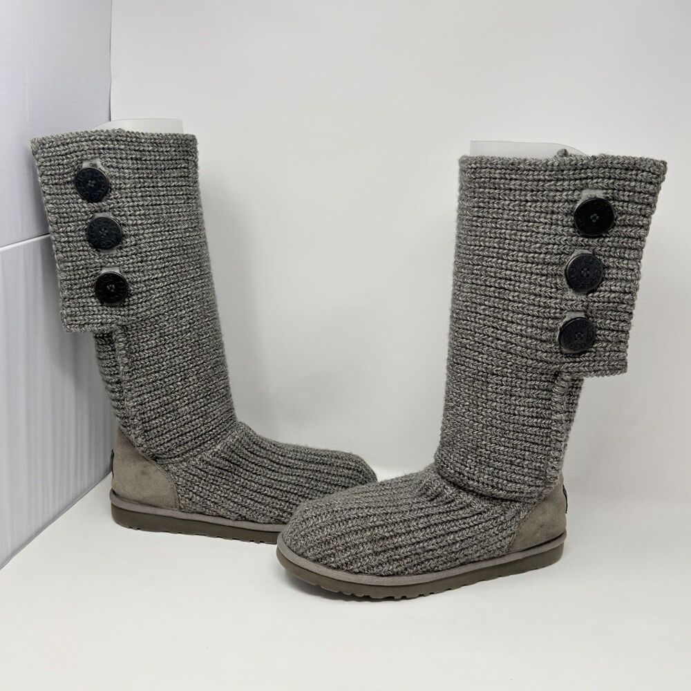 UGG Classic Cardy 5819 Gray Tall Knit Button Boots Women’s Size 9 Sheepskin